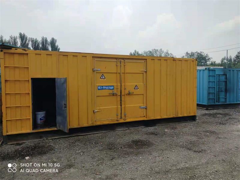 阿瓦提200KW柴油发电机组需要配备什么型号的电缆线？